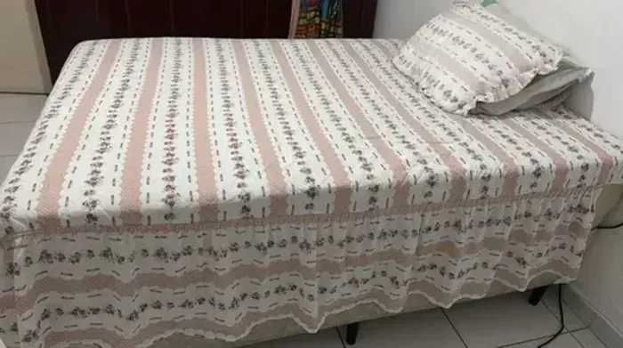 VENDO CAMA SEMINOVA