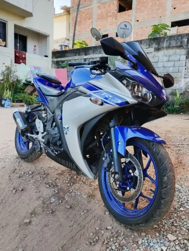Yamaha R3