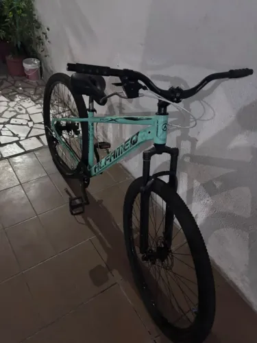vende-se bicicleta aro 29 alfameq com pneu Levorin todos dois 70% banco super confortável