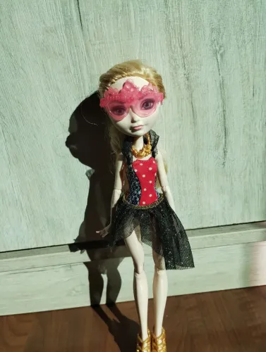 Boneca Ever After High original completa