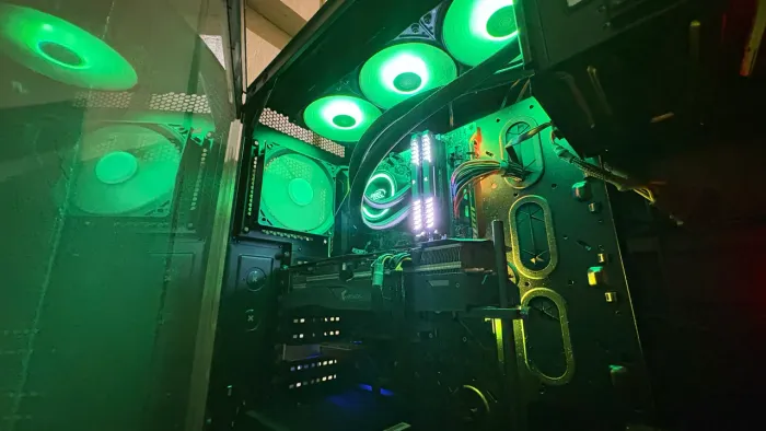 Pc gamer i7, RX 5700xt, 32gb de ram+ Monitor 27 LG
