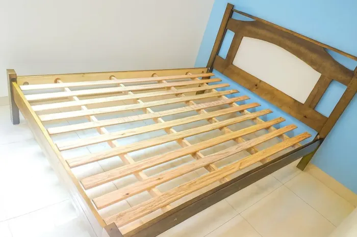 Cama casal madeira nova embalada entrego