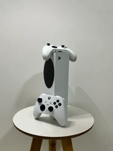 Xbox Series S  512 GB Completo + 2 controles 
