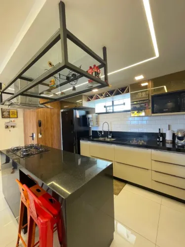 Excelente apartamento com 3/4 sendo 1 suite todo REFORMADO - Ed. Mirante da Praia