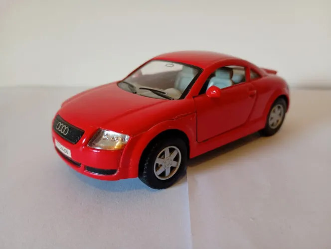 Kinsmart - Miniatura Audi TT - Valor Unitário 