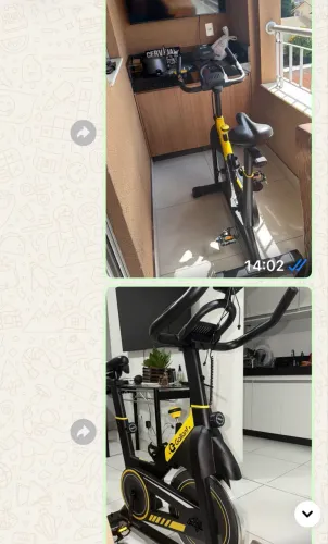 Virou cabide muito cedo !