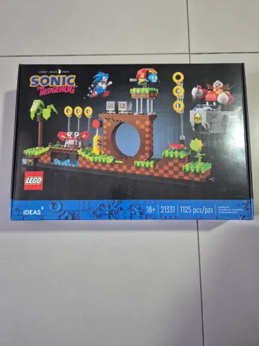 LEGO Ideas di Sonic the Hedgeho - Green Hill Zone com 1.125 Peças