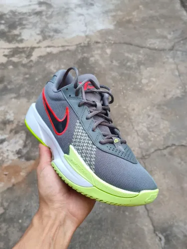 Nike Gt Cut Academy 