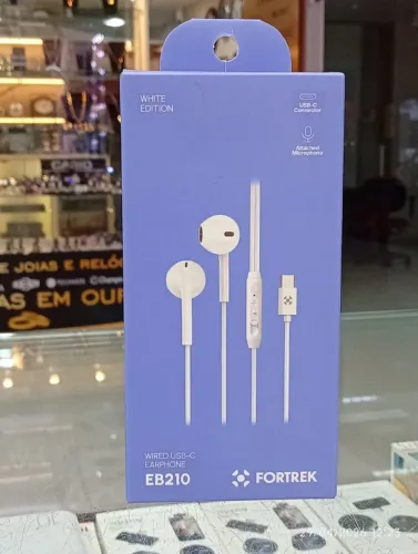 FONE DE OUVIDO COM FIO FORTREK TIPO-C  - PRETO