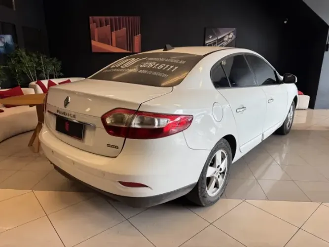 Renault Fluence Sed. Dynamique 2.0 16V Flex Aut. 2013