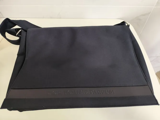Bolsa masculina Cristian Dior medidas 40/30 cor preta