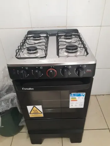 Fogão elétrico de 4 bocas