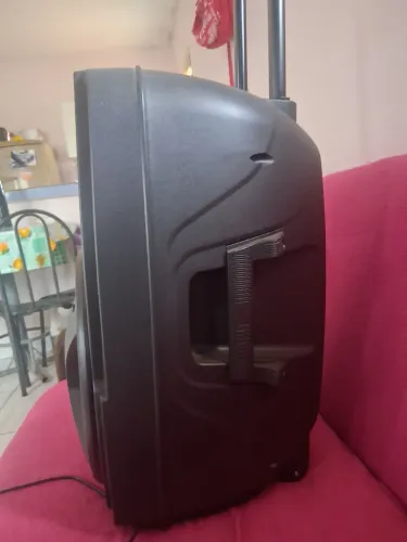 VENDO UMA CAIXA DE SOM MOMDIAL 350 REAIS *NOVA