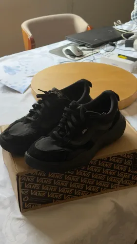 Tênis Vans ultrarange 41 preto