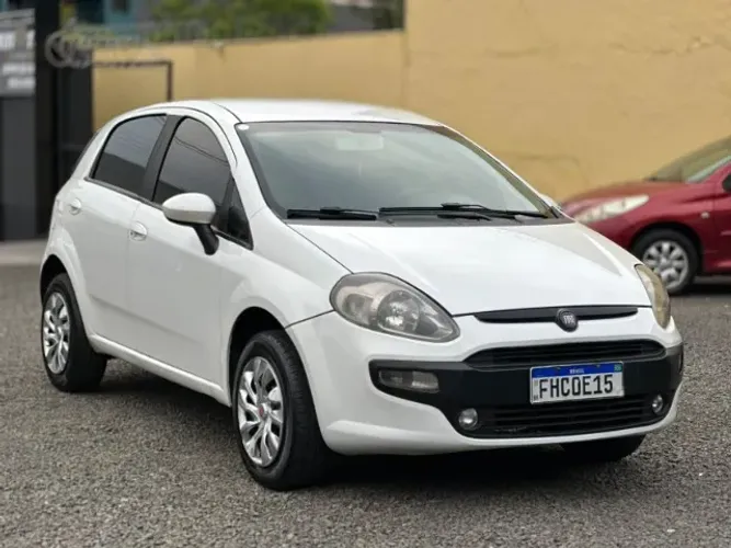 Fiat Punto Attractive 1.4 Fire Flex 8V 5P 2013