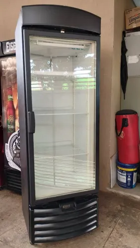 Expositor de bebidas Grande Metalfrio