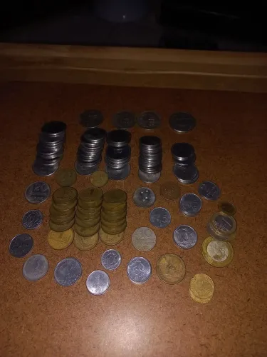 Moedas antigas variadas 