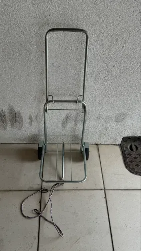 Carrinho de puxar