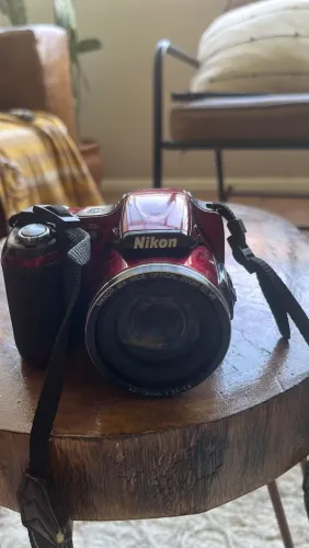 Camera Nikon semi-profissional