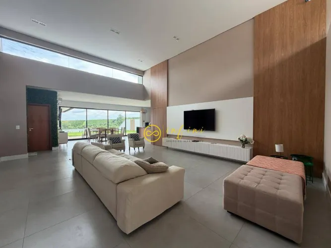 Casa Térrea de Condomínio com 4 Quartos, 299 m² - aluguel por R$ 15.000/mês ou Venda por R