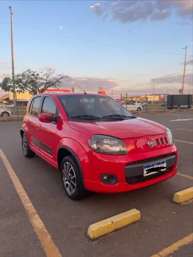Fiat Uno Sporting 1.4 EVO Fire Flex 8V 4P 2014