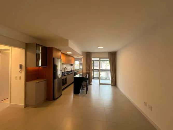 Apartamento novo e mobiliado com 2 quartos e 2 vagas no João Paulo em Florianópolis.