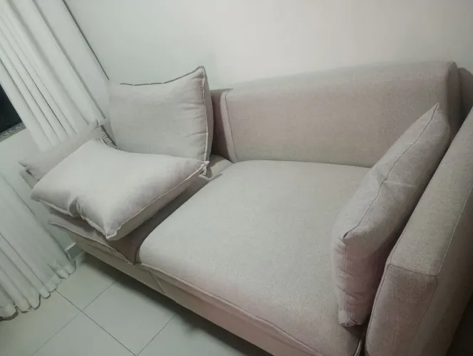 Vendo sofá 3 lugares semi novo