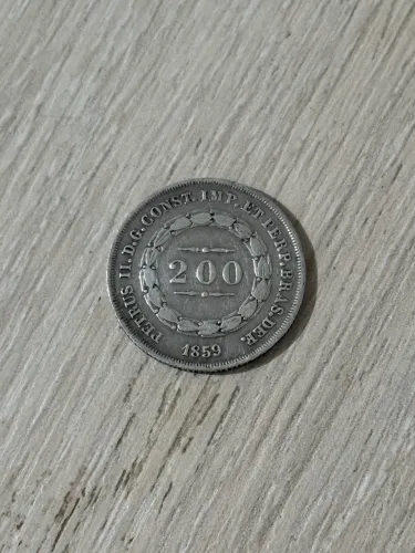 Moeda 200 réis de 59