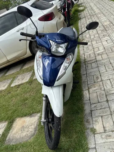 Honda Biz 125 2022 - Bem conservada