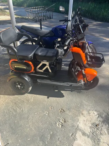 Triciclo 3 pessoas