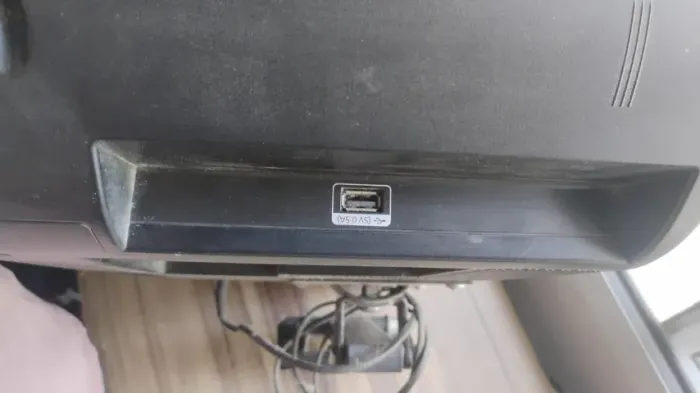 Tv Samsung com entrada de pendrive e usb