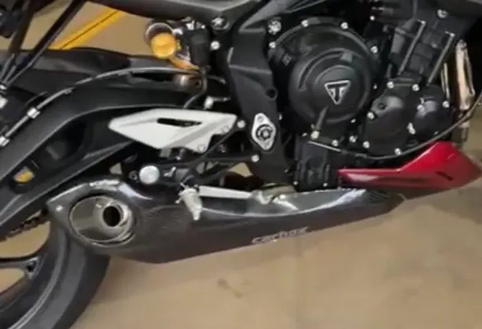 Escapamento Carbox Triumph 765rs