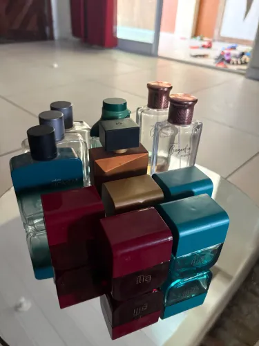 Frascos de Perfumes Natura