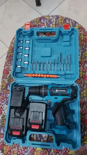 Parafusadeira e furadeira 21V