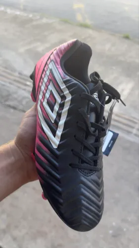 chuteira de campo umbro oficial 