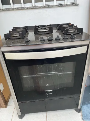 Vende-se fogão 5 bocas