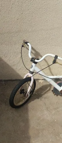 Bicicleta btwin vendo as duas bicicleta uma pequena e uma média