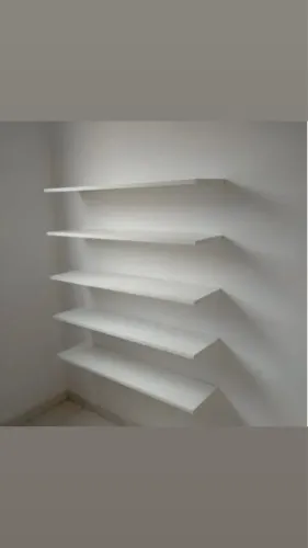 Kit de prateleiras novas em mdf