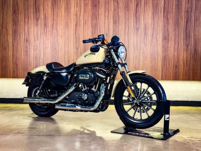 Harley-Davidson XL Iron 883N 2014