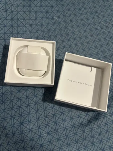 AirPods 4