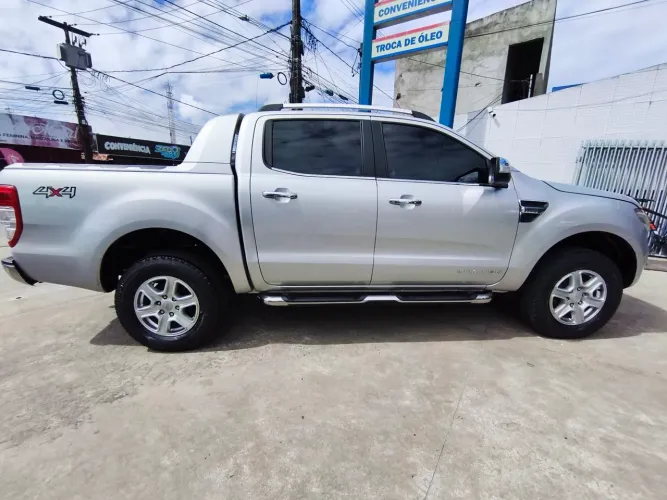 Ford Ranger Limited 3.2 20V 4X4 CD Aut. Dies. 2014