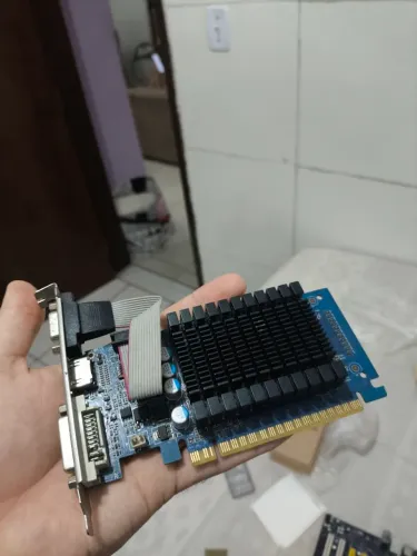 Geforce ZOTAC GT210 