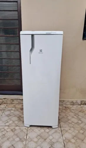 Geladeira frostfree 