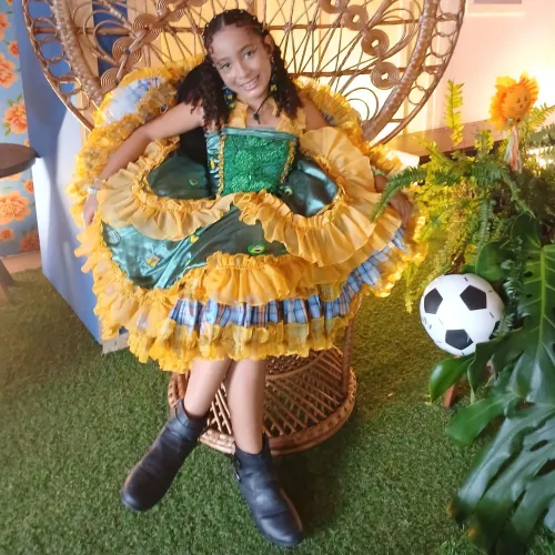 Alugo Vestido Rainha do Milho