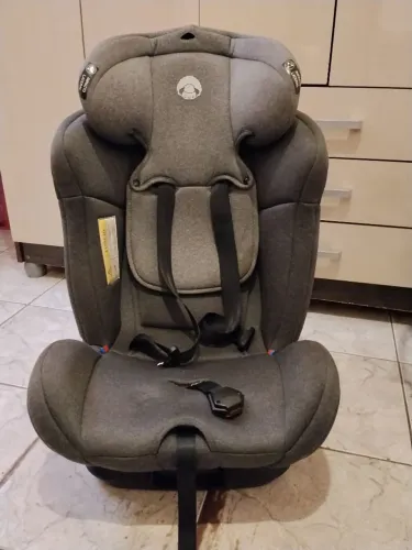 Cadeirinha bebe automóvel