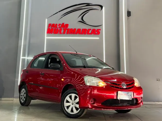 Toyota Etios X 1.3 Flex 16V 5P Mec. 2013