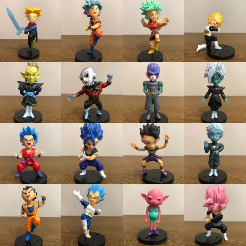 DRAGON BALL MINIATURA COM 16 PEÇAS. NÃO ACEITO OFERTAS E SÓ VENDO O KIT COMPLETO.