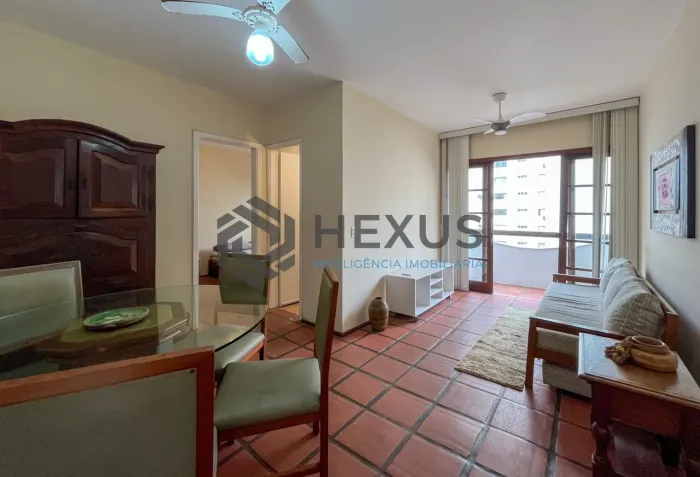 Apartamento a 1 quadra da praia na região da Barra Funda nas Pitangueiras, Guarujá