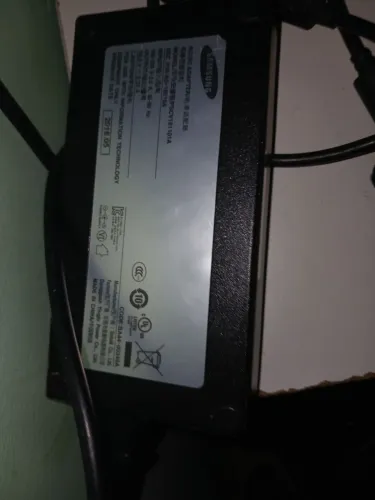 Carregador original de notebook Samsung