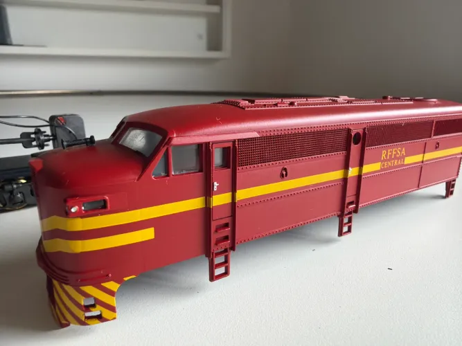 LOCOMOTIVA FA1 FRATESCHI LINDA NOS DETALHES BITENCOM